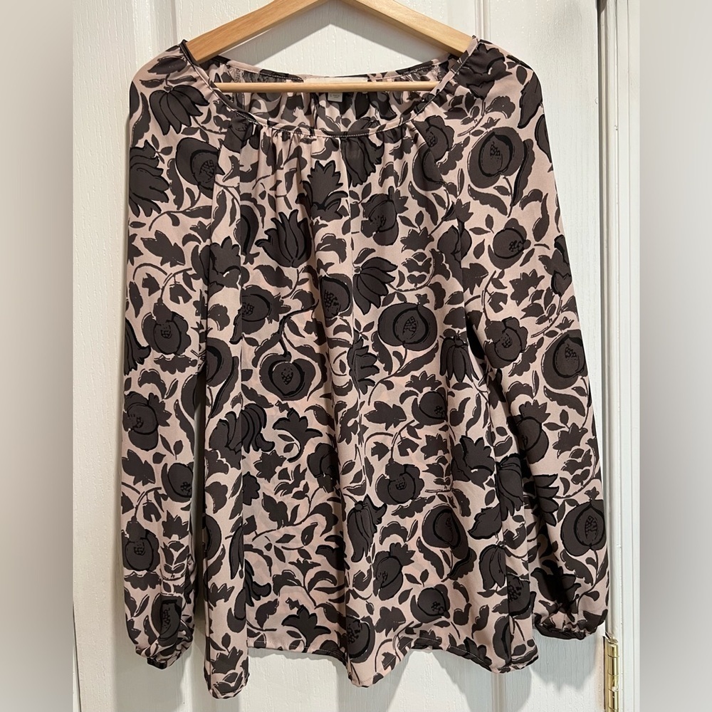 Loft Women's Size small Pink Floral Long Sleeve Shirt